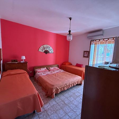 Emily Home Giardini-Naxos Exterior foto